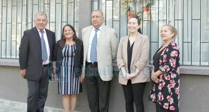 Integrantes de la directiva de la Unión Comunal de la Junta de Vecinos de Los Andes.
