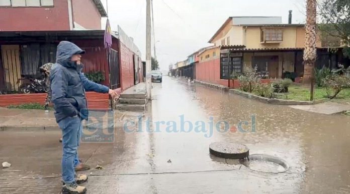 Parte del recorrido del municipio en sectores críticos de la comuna.