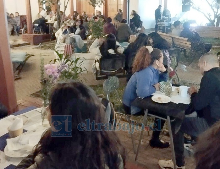 La actividad congregó a bastante público.