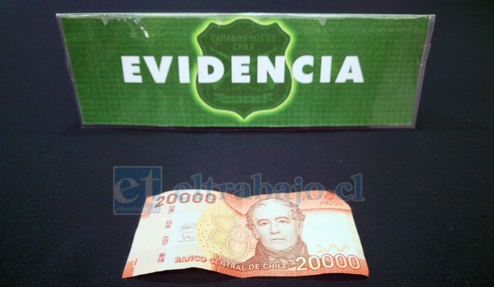 Con 20 mil pesos intentó evitar recibir una infracción de tránsito.