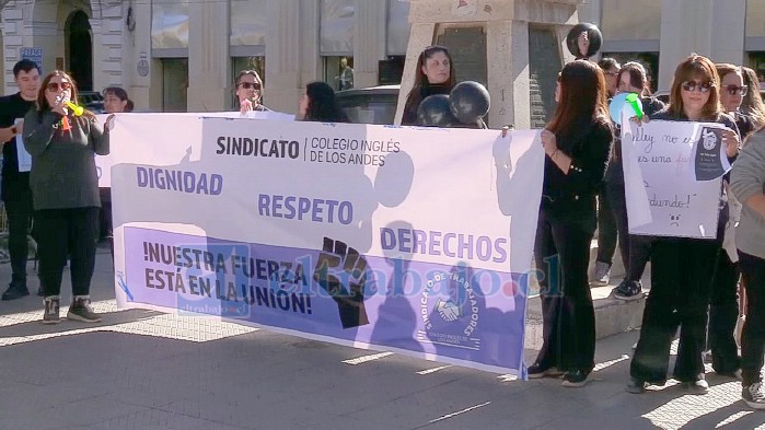 Profesores del Colegio Inglés de Los Andes iniciaron huelga.