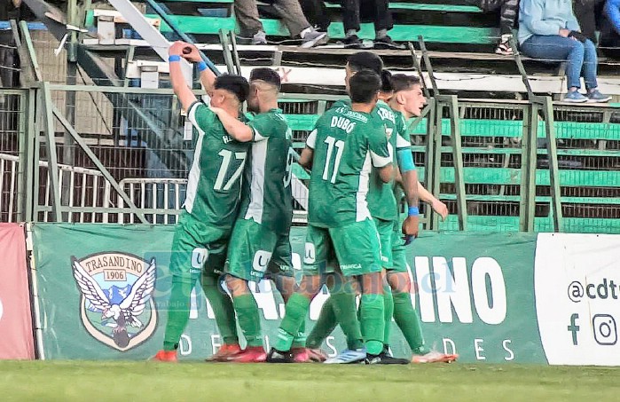 Los andinos buscarán celebrar este domingo en el reinicio de la liga de bronce del fútbol chileno.