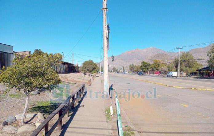 En este lugar los tres malvivientes asaltaron al estudiante, robándole su mochila y celular.