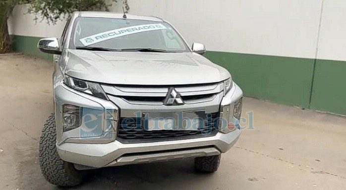 Este es el vehículo robado recuperado por Carabineros.