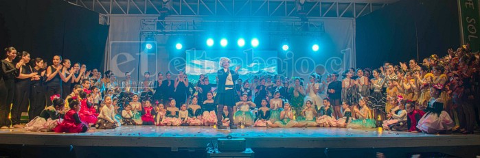 El pasado domingo 20 de julio, la Academia de Danza Media punta celebró sus doce años de trayectoria.