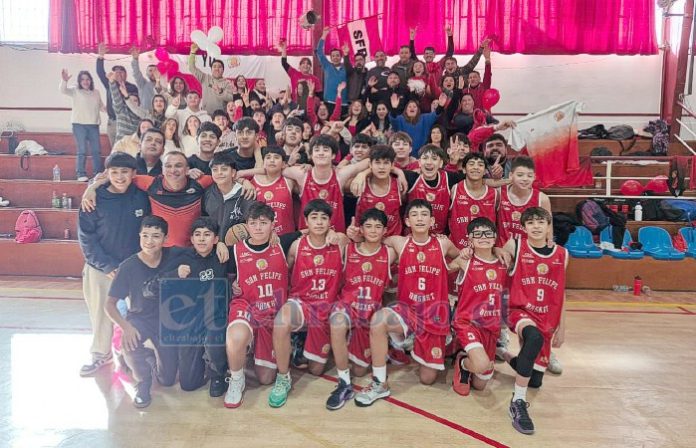 La U-13 de San Felipe Basket celebra su título en el torneo ‘Talento Andino’.