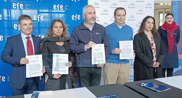 Corporación firma convenio para que el Tren del Recuerdo llegue a más comunas del Valle del Aconcagua.