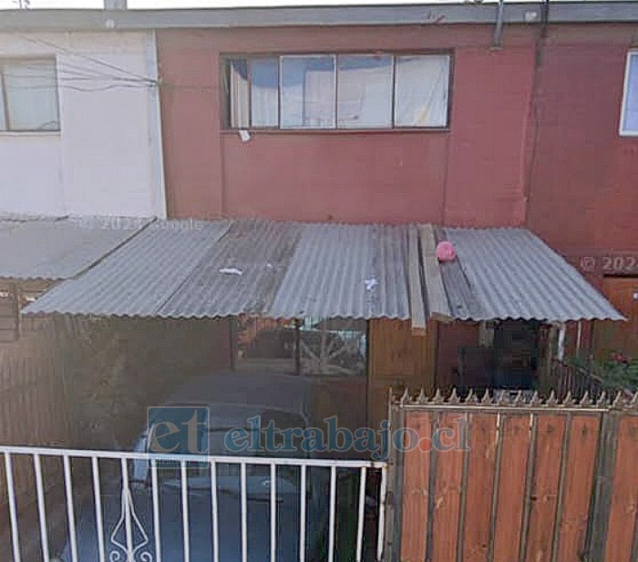 Esta es la vivienda de Luisa Acuña ubicada en la Población Hacienda de Quilpué.