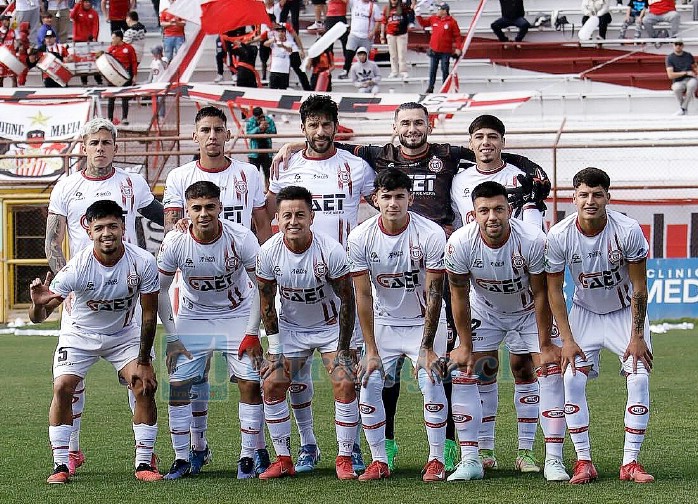 Este fue el contingente inicial que enfrentó a San Luis de Quillota (Foto: Jaime Gómez Corrales).