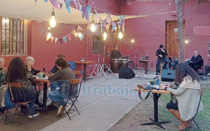 Cafetería Artes y Oficios celebrará cuatro años con una fiesta de sabores, arte y comunidad.