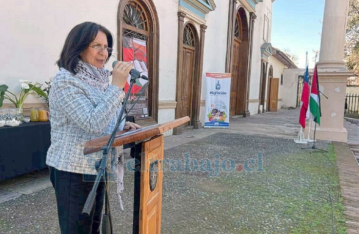 La embajadora de Palestina, Vera Baboun, haciendo uso de la palabra en la inauguración de ‘Free Palestine’.