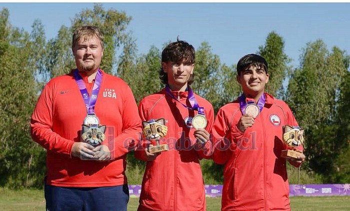 Raimundo Roche al centro (oro) junto al chileno Rodrigo Moyano (bronce) y el estadounidense Aidin Burns (plata).