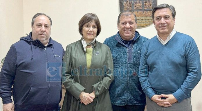San Felipe y Los Andes postulan para ser sedes del mundial femenino U17 de Vóleibol 2026.
