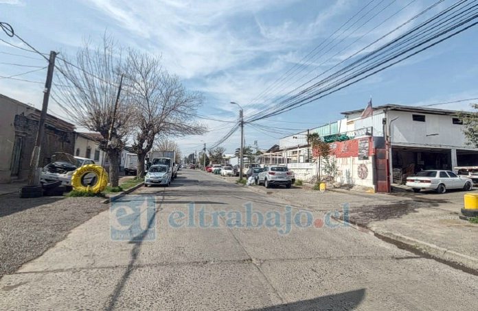 Calle Las Heras. Constantes robos han sufrido talleristas de esta arteria en San Felipe.