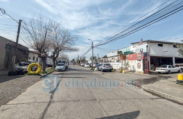 Calle Las Heras. Constantes robos han sufrido talleristas de esta arteria en San Felipe.