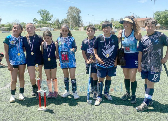 La Sub-12 también alcanzó el primer lugar en su categoría.