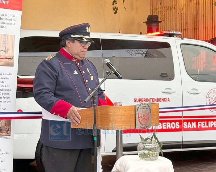 Superintendente de Bomberos, David Guajardo, agradeció el aporte de la comunidad.