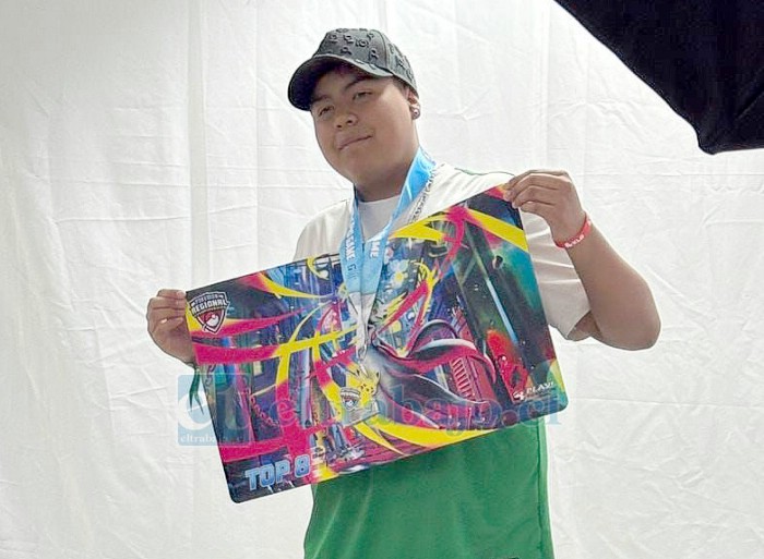 El sanfelipeño Emilio Cordero, jugador de cartas Pokémon TCG.