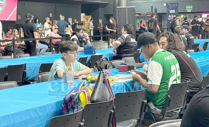 En la categoría Sénior participaron 84 jugadores, entre ellos cuatro chilenos, siendo Emilio el único en llegar a la final.