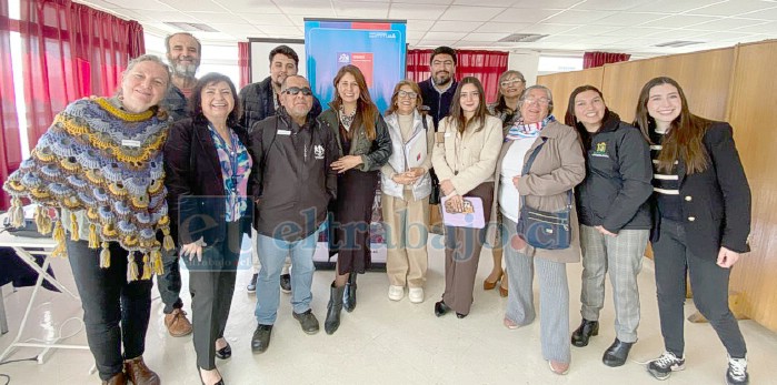 Autoridades entregaron los Fonapi 2025. 