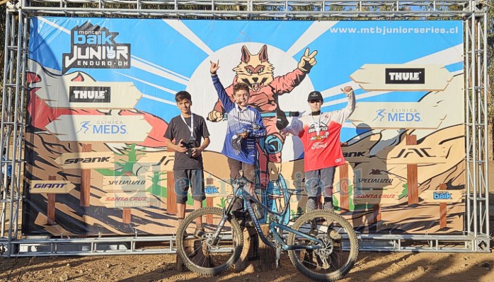 El joven talento se consagró campeón nacional indiscutido en la categoría Juvenil del Campeonato Nacional Mountain Bike Enduro Series 2025.