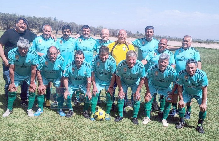 El equipo sanfelipeño Los del Valle, categoría máster sénior.