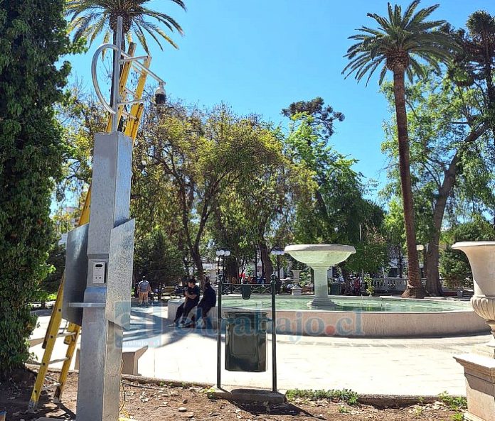 Estas son las nuevas cámaras que se instalan en la Plaza de Armas.