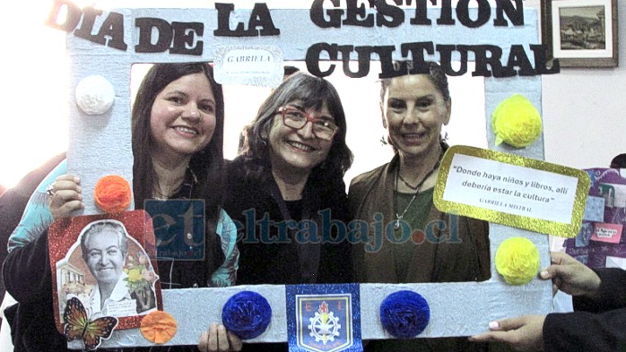 Evelyn Muñoz, Pilar Romero y Carolina Millar.