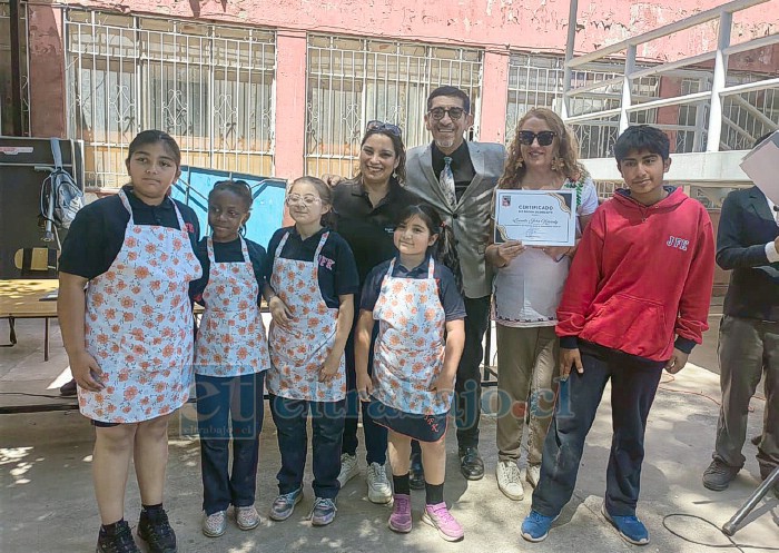 Liceo Roberto Humeres impulsa el emprendimiento escolar con lll Feria Interescolar ‘¡Como Tú!’