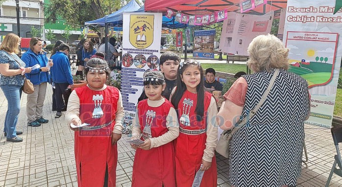 Parte de las delegaciones de los establecimientos educacionales.