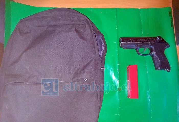 Esta es el arma incautada a estos dos niños. 