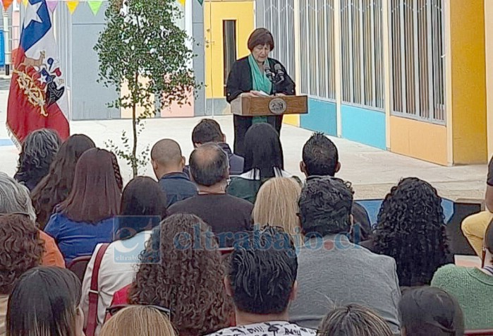 Alcaldesa Carmen Castillo en su discurso. 