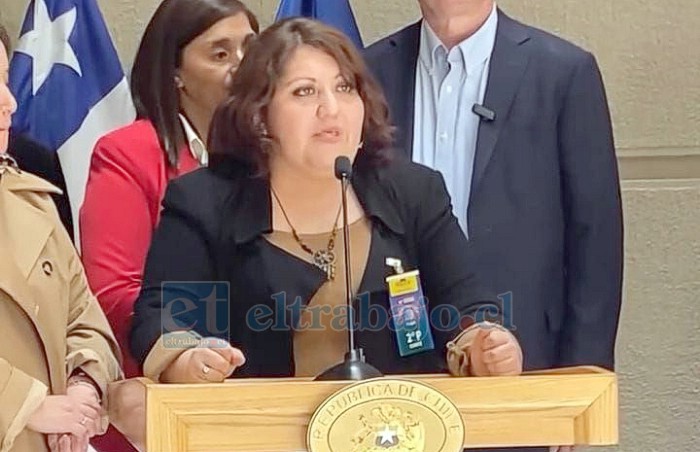 Naike Rojas Altamirano, cuidadora de Santa María y representante regional en la Mesa Nacional de Mujeres Cuidadoras.