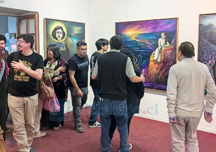 Más de 40 obras conforman esta retrospectiva que abarca desde 1990 hasta la actualidad.