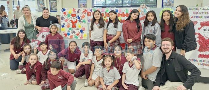 Repleto estuvo el Banco de Chile durante la mañana del viernes.