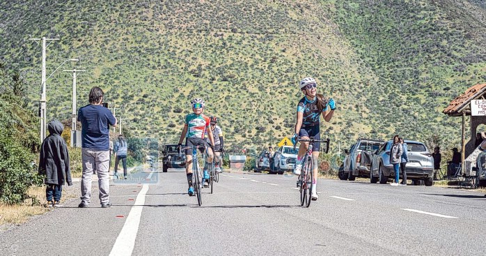 La joven deportista se coronó bicampeona regional en la categoría Juvenil Damas de la Asociación de Ciclismo de la Quinta Región.