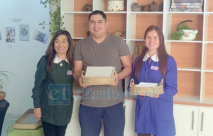 El espacio tiene como objetivo dar una segunda vida a los desechos aportados por distintos vecinos, comercios y talleres del sector.