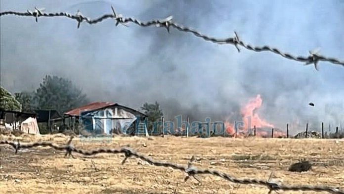 El fuego afectó la bodega de una vivienda (foto: bombaaconcagua).