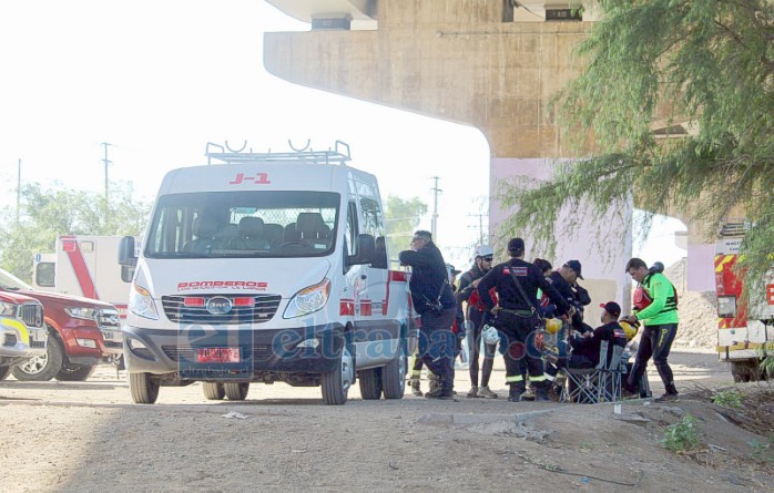 Equipos especializados realizaron este operativo de búsqueda. 