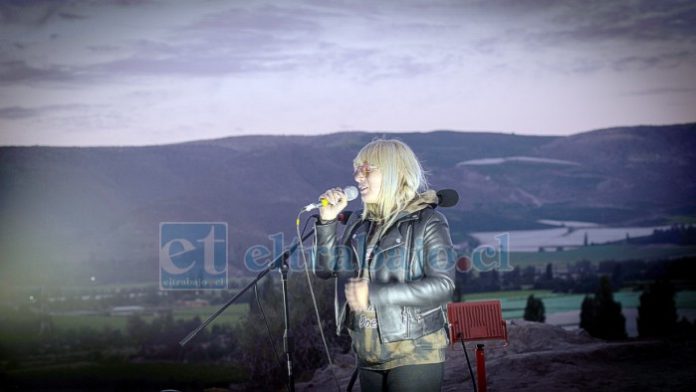 La cantautora Jael (Foto: @iget.bored).