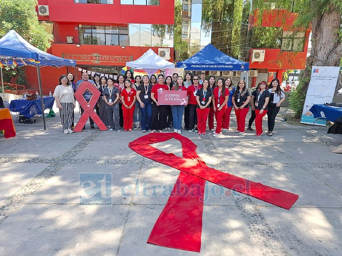Equipos de salud realizaron feria educativa para la prevención del VIH Sida.