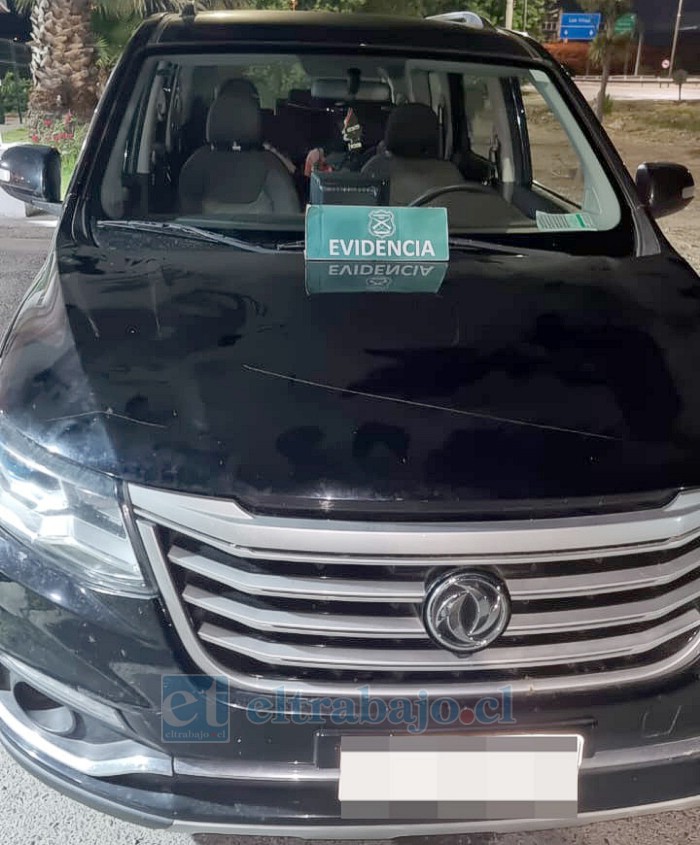 Este es el vehículo en el que se desplazaban estos cuatro sujetos. 