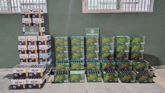 Casi 1.800 botellas de cervezas fueron decomisadas desde la Toma de San Felipe. 