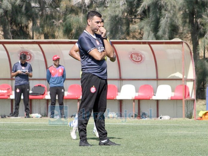 El extécnico del Uní Uní, Francisco Palladino, será el entrenador de Santiago Wanderers el 2026.