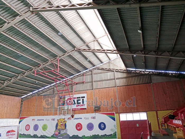 En la actualidad, el gimnasio presenta serias deficiencias en sus instalaciones.