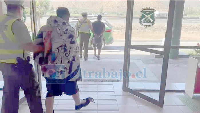 Carabineros detuvo a dos sujetos por tráfico de drogas.