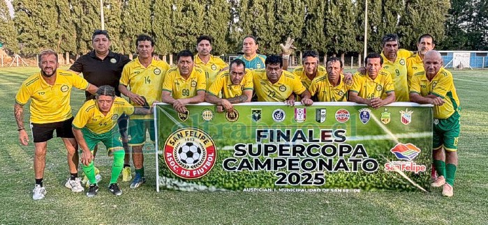 Unión Delicias campeón en la categoría Sénior 45. 