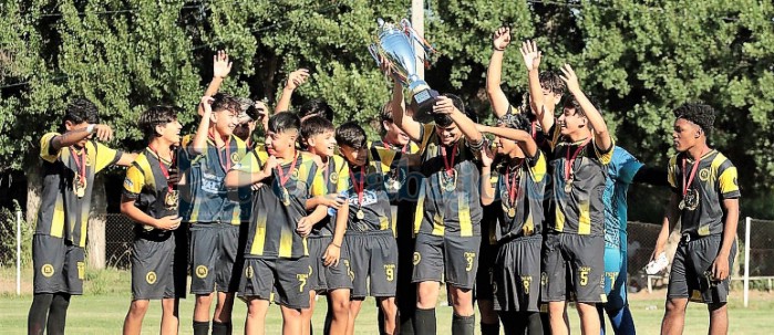 El Mario Inostroza se consagró en la Primera Infantil. 