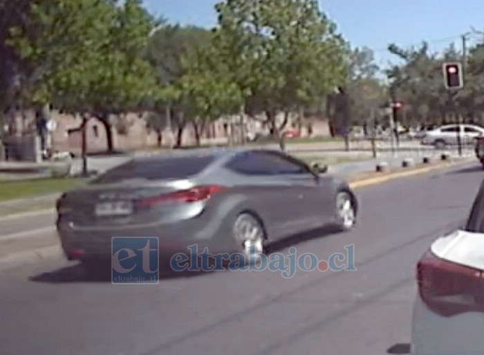 Este es el vehículo en el cual huían estos delincuentes. 