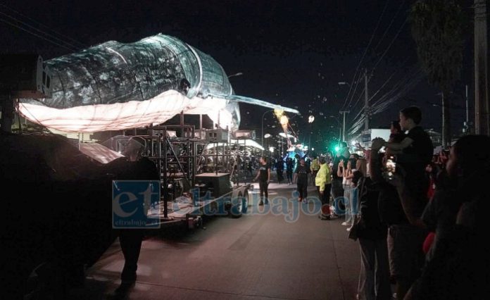 Miles de personas disfrutaron del primer show del Teatro a Mil en San Felipe.